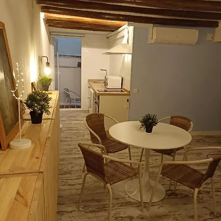 Petra -old With Terrace And Barbecue- Apartment