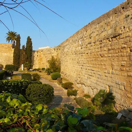 Petra -old With Terrace And Barbecue- Tarragona