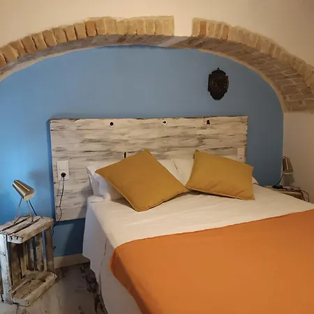 Apartment Petra -old With Terrace And Barbecue-