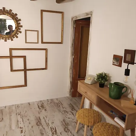 Apartment Petra -old With Terrace And Barbecue- *